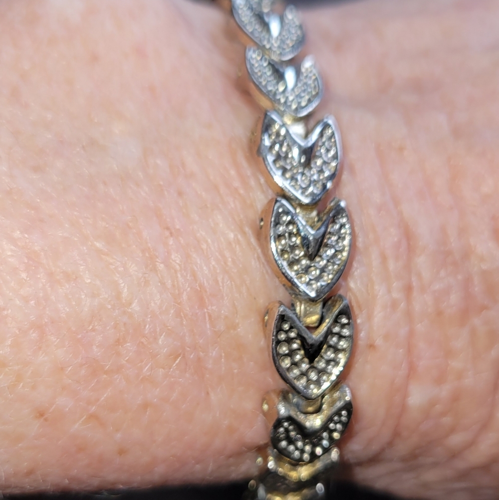 Vintage 8" Chevron  Bracelet